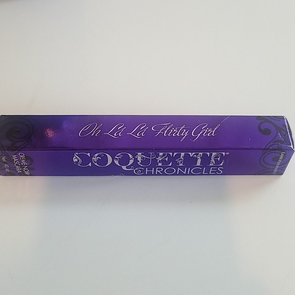 🍇Coquette Chronicles Luxury Mascara